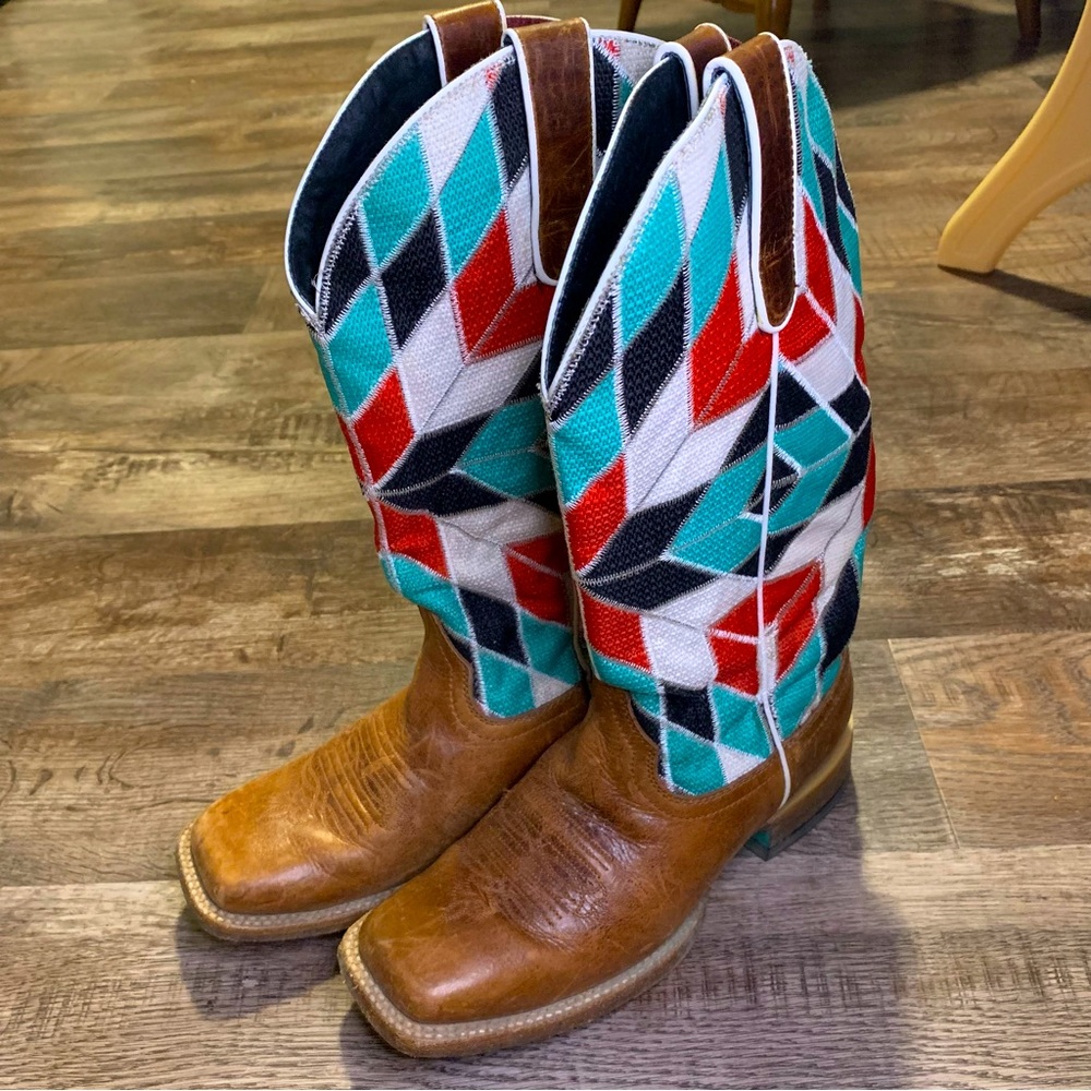Ariat Women's Circuit Savanna Western Boot